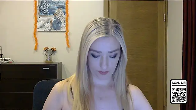 Snapshot of Wild_Silk_Desire chatting on November 4, 2025, 1:54 pm Wild Silk Desire online show from November 4, 2025, 1:54 pm