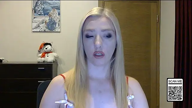 Snapshot of Wild_Silk_Desire chatting on December 1, 2025, 3:17 pm Wild Silk Desire online show from December 1, 2025, 3:17 pm