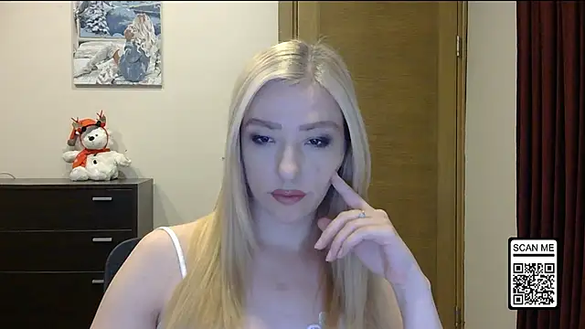 Snapshot of Wild_Silk_Desire chatting on December 16, 2025, 2:11 pm Wild Silk Desire online show from December 16, 2025, 2:11 pm