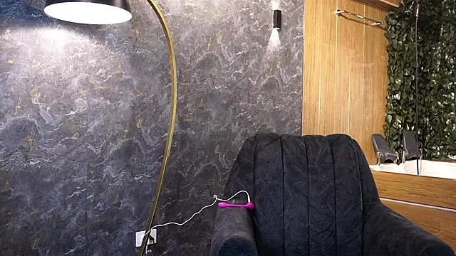 Snapshot of Susan_wall chatting on February 5, 2026, 12:43 pm Susan wall online show from February 5, 2026, 12:43 pm