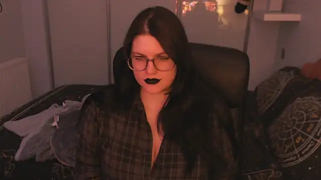 Snapshot of GothSuccubusBabe chatting on March 25, 2026, 9:10 pm GothSuccubusBabe online show from March 25, 2026, 9:10 pm