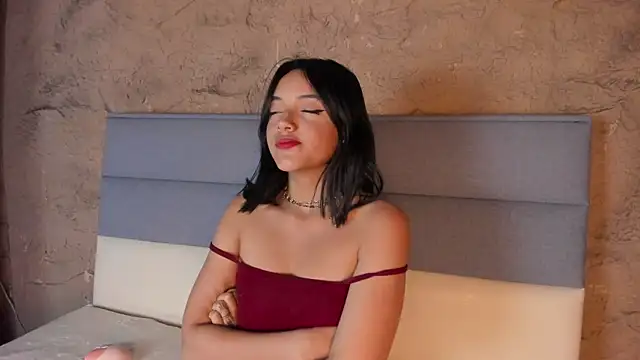 Victoriaa2 Doll online show from November 9, 2025, 12:58 pm