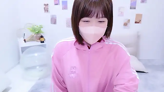 Snapshot of _suika_ chatting on November 2, 2025, 1:46 pm suika online show from November 2, 2025, 1:46 pm