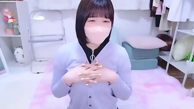 Snapshot of _suika_ chatting on February 23, 2026, 9:06 am suika online show from February 23, 2026, 9:06 am