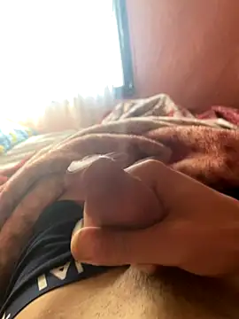 Snapshot of UncoolCaesium chatting on November 3, 2025, 7:42 am UncoolCaesium online show from November 3, 2025, 7:42 am