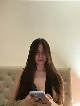 Snapshot of silvestflix chatting on June 7, 2026, 10:24 pm silvestflix online show from June 7, 2026, 10:24 pm