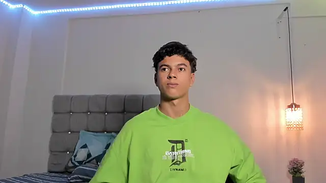 Santy Stump online show from December 22, 2025, 9:23 pm