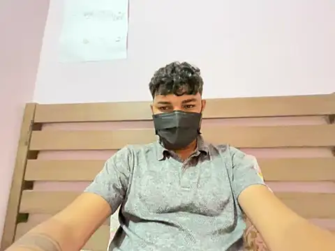 Snapshot of midnight_24 chatting on October 22, 2025, 4:24 am midnight 24 online show from October 22, 2025, 4:24 am