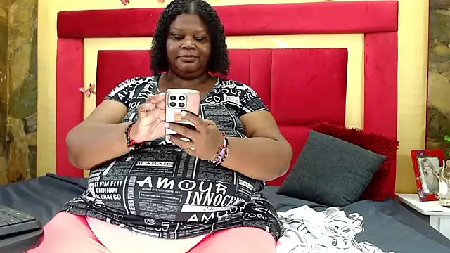 Exoticbigmandy online show from November 18, 2025, 9:19 pm