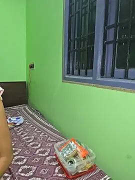 Isha Sax online show from April 4, 2026, 6:49 pm