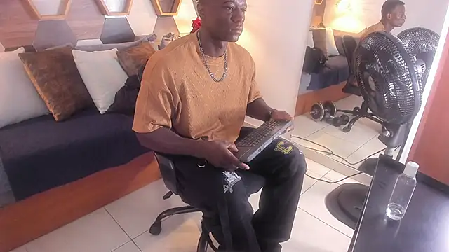 MarcusBlack  online show from September 30, 2025, 11:48 am