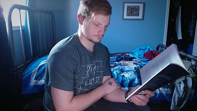 Snapshot of lustylyndon chatting on February 2, 2026, 4:17 pm lustylyndon online show from February 2, 2026, 4:17 pm