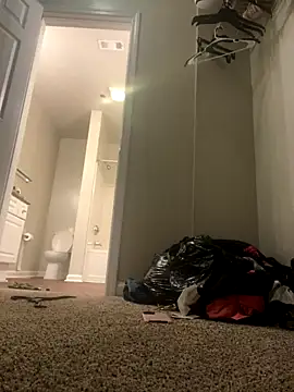 lovergirll555 online show from November 30, 2025, 3:54 am