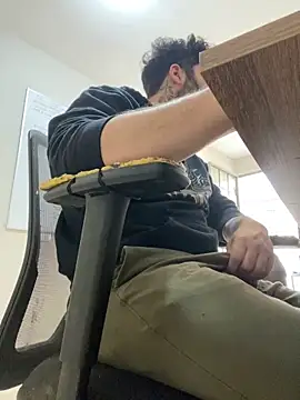 uto857 online show from November 26, 2025, 3:57 pm