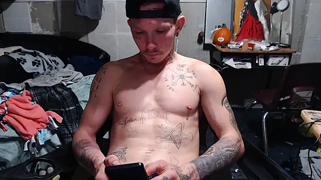 Snapshot of mastertrap chatting on November 11, 2025, 4:01 am mastertrap online show from November 11, 2025, 4:01 am