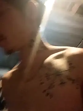 Snapshot of mastertrap chatting on December 17, 2025, 2:12 pm mastertrap online show from December 17, 2025, 2:12 pm