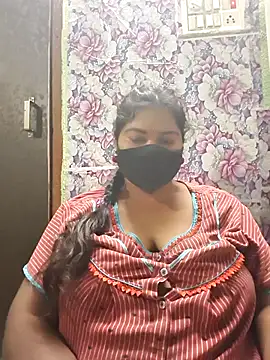 Snapshot of Liyaa_24 chatting on March 14, 2026, 5:07 pm Liyaa 24 online show from March 14, 2026, 5:07 pm