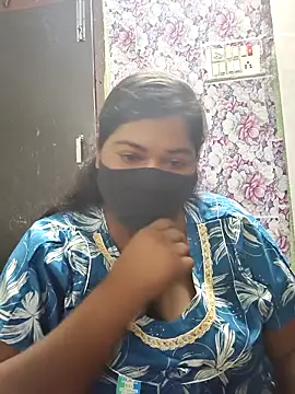 Snapshot of Liyaa_24 chatting on April 1, 2026, 7:31 am Liyaa 24 online show from April 1, 2026, 7:31 am