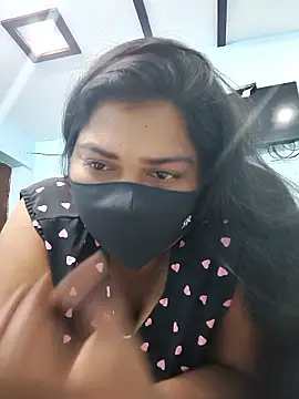 Snapshot of Liyaa_24 chatting on April 3, 2026, 5:55 pm Liyaa 24 online show from April 3, 2026, 5:55 pm