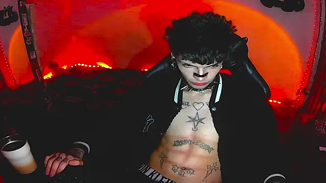 Snapshot of prince_x_dark chatting on December 18, 2025, 5:24 am prince x dark online show from December 18, 2025, 5:24 am