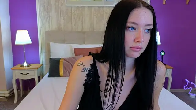 Snapshot of Ivanna__Rose chatting on October 2, 2025, 4:41 am Ivanna Rose online show from October 2, 2025, 4:41 am