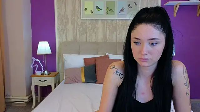 Snapshot of Ivanna__Rose chatting on October 9, 2025, 6:22 am Ivanna Rose online show from October 9, 2025, 6:22 am