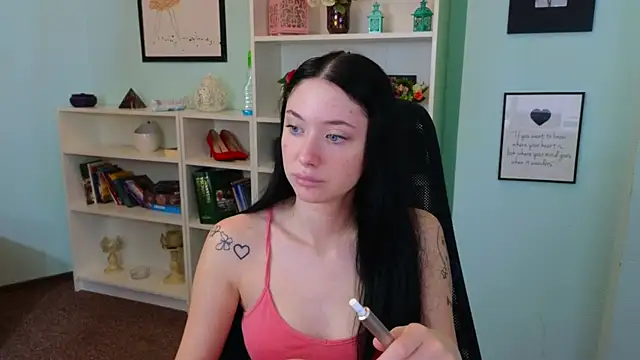 Snapshot of Ivanna__Rose chatting on October 29, 2025, 5:31 am Ivanna Rose online show from October 29, 2025, 5:31 am