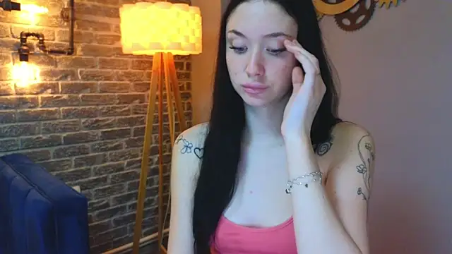 Snapshot of Ivanna__Rose chatting on November 11, 2025, 4:01 am Ivanna Rose online show from November 11, 2025, 4:01 am