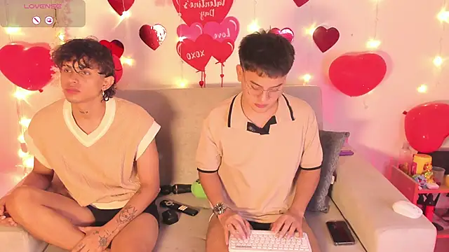 Snapshot of Young_Ben chatting on February 15, 2026, 10:17 pm Young Ben online show from February 15, 2026, 10:17 pm