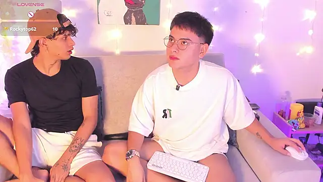 Snapshot of Young_Ben chatting on February 22, 2026, 1:51 am Young Ben online show from February 22, 2026, 1:51 am