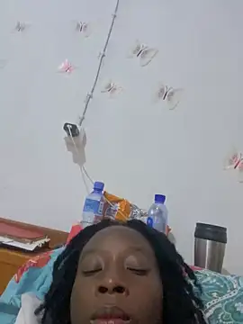 Snapshot of GeileErica chatting on December 15, 2025, 8:57 pm GeileErica online show from December 15, 2025, 8:57 pm