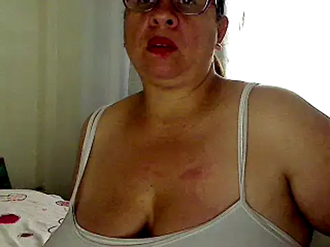 Snapshot of luciana69hot chatting on February 22, 2025, 4:09 pm luciana69hot online show from February 22, 2025, 4:09 pm