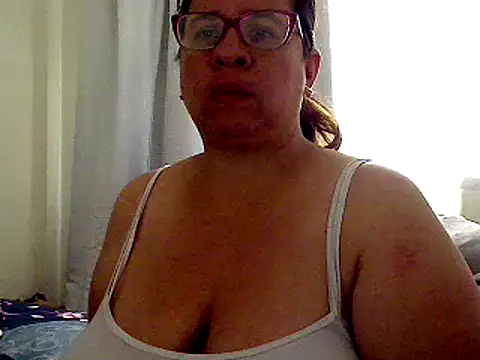 Snapshot of luciana69hot chatting on February 24, 2025, 4:26 pm luciana69hot online show from February 24, 2025, 4:26 pm