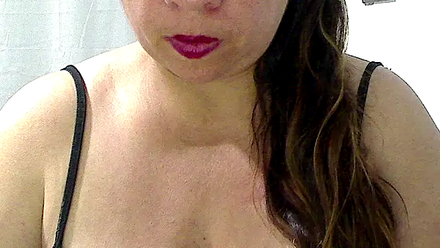 Snapshot of luciana69hot chatting on October 23, 2025, 10:19 pm luciana69hot online show from October 23, 2025, 10:19 pm