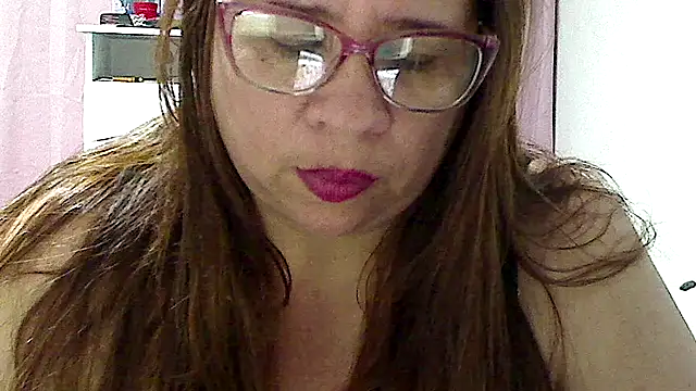 Snapshot of luciana69hot chatting on January 7, 2026, 8:11 pm luciana69hot online show from January 7, 2026, 8:11 pm