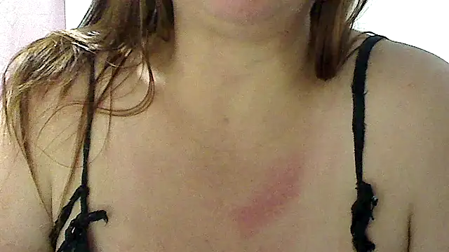 Snapshot of luciana69hot chatting on February 12, 2026, 12:16 am luciana69hot online show from February 12, 2026, 12:16 am