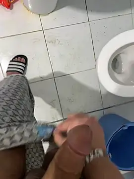 7waykomm online show from March 25, 2026, 1:22 am