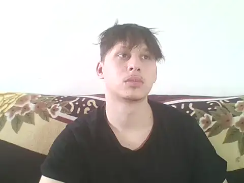 luciferalpha1231 online show from May 7, 2026, 12:54 pm