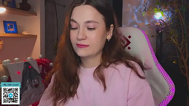 mia here online show from December 15, 2025, 11:58 am