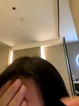 chenyu0308 online show from October 25, 2025, 4:42 am