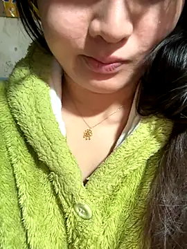 chenyu0308 online show from November 5, 2025, 11:10 am