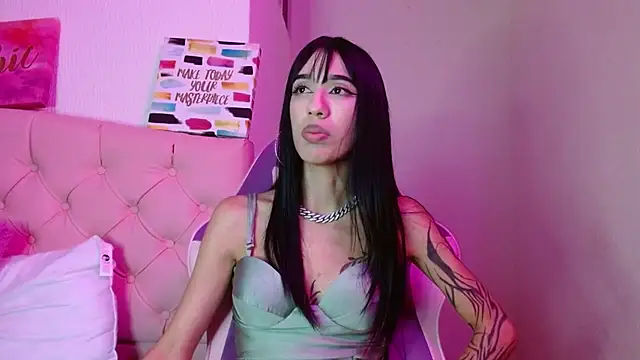 Snapshot of London_Sophia19 chatting on September 19, 2025, 3:19 am London Sophia19 online show from September 19, 2025, 3:19 am