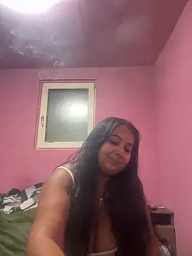 Melissa10 online show from October 31, 2025, 8:43 pm