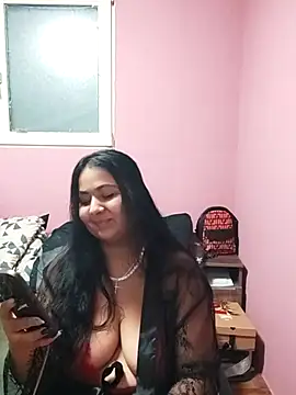 Melissa10 online show from December 15, 2025, 7:51 pm