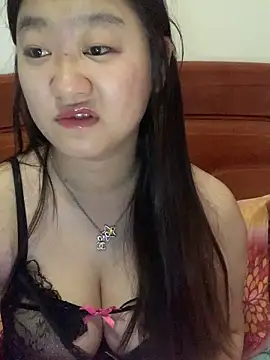 xialuo25 online show from April 10, 2026, 12:27 am