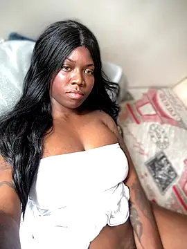 Snapshot of Alexia_24 chatting on November 20, 2025, 5:56 pm Alexia 24 online show from November 20, 2025, 5:56 pm