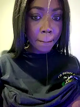 Snapshot of Alexia_24 chatting on December 2, 2025, 3:45 am Alexia 24 online show from December 2, 2025, 3:45 am