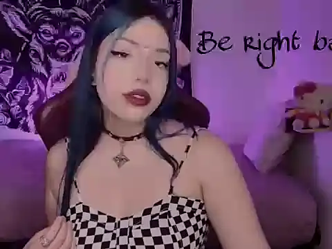 revenmiller  online show from October 4, 2025, 1:20 pm