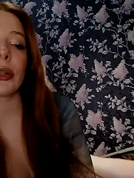 Snapshot of Dari_Toy_ chatting on November 14, 2025, 1:26 am Dari Toy online show from November 14, 2025, 1:26 am