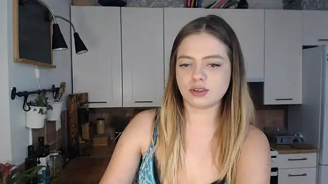 Snapshot of BuffyxLUST chatting on January 19, 2026, 3:38 pm BuffyxLUST online show from January 19, 2026, 3:38 pm